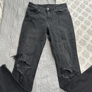 Black distressed jeans